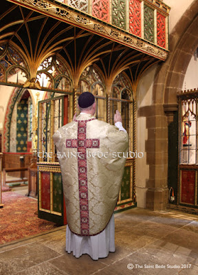 Festal vestments