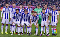 REAL SOCIEDAD DE FÚTBOL DE SAN SEBASTIÁN - San Sebastián, Guipúzcoa, España - Temporada 2016-17 - Raúl Navas, Zurutuza, Aritz Elustondo, Xabi Prieto, Rulli, William José e Íñigo Martínez; Carlos Vela, Mikel Oyarzabal, Asier Illarramendi y Yuri - F. C. BARCELONA 5 (Denis Suárez , Messi, Luis Suárez y Arda Turan) REAL SOCIEDAD DE FÚTBOL DE SAN SEBASTIÁN 2 (Juanmi, William José) - 26/01/2017 - Copa del Rey, cuartos de final, partido de vuelta - Barelona, Nou Camp - El Barcelona accede a las semifinales de la Copa, tras el 1-0 del partido del ida; a pesar del resultado, la Real nunca le perdió la cara al partido