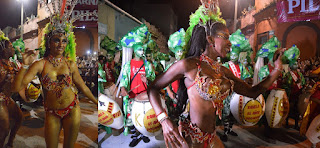 Desfile de Llamadas Tronar de Tambores