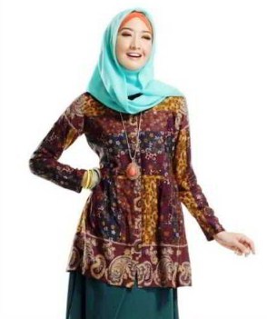 Koleksi Model Baju Batik Remaja Putri Muslim Lengan 