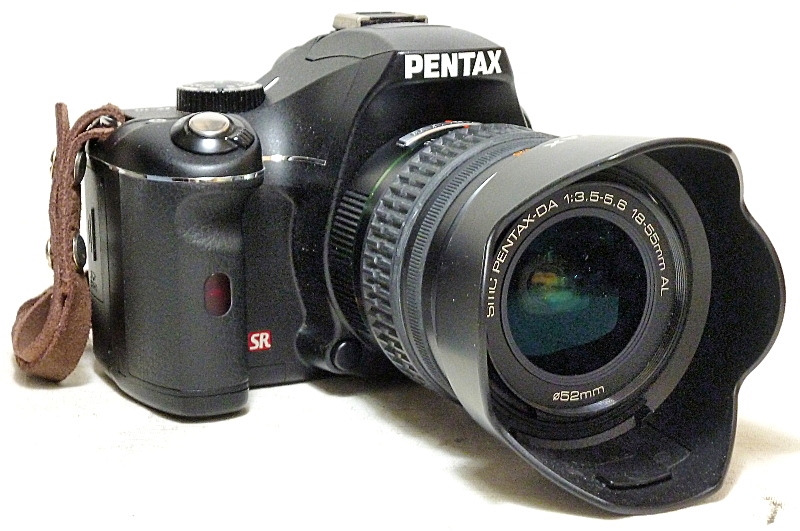 SMC-Pentax-DA 18-55mm 1:3.5~56 AL, The Kit Lens