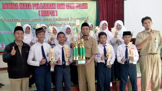 SMPIT Izzatul Islam Getasan Raih Juara Umum Mapsi