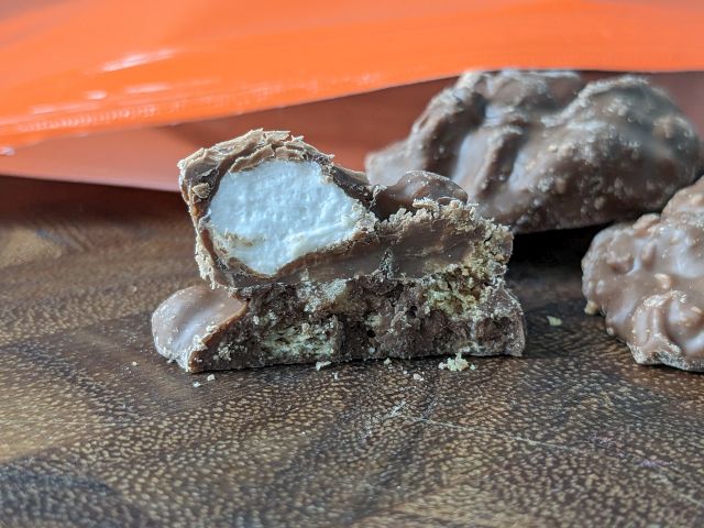 Trader Joe's S'mores Clusters cross-section