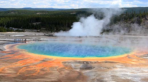 La NASA quiere perforar 10 km hacia abajo en el Supervolcán Yellowstone para 'salvar' al mundo