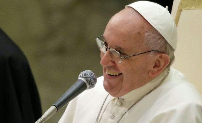 EL PAPA FRANCISCO DA EL MUNDO SU MENSAJE DE NAVIDAD 2014