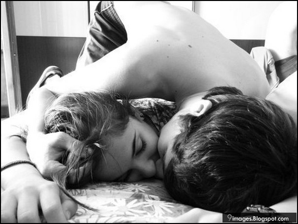 Kiss, couple, hug, bed, black-and-white | HD WALLPAPERS