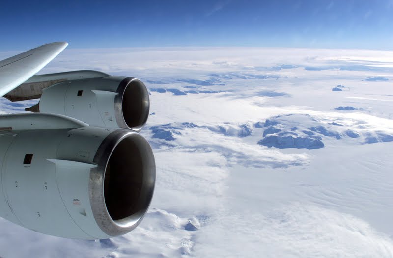 why planes don't fly over antarctica