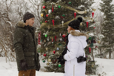 Christmas With The Campbells 2022 Brittany Snow Justin Long Image 2