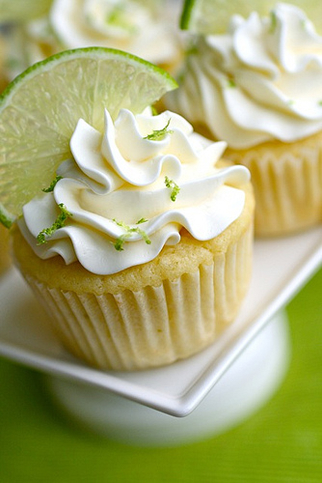 Lace Cupcake Wraps Image Source