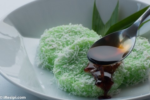 THE MALAYSIAN FOODIES: KUIH MUIH TRADISIONAL