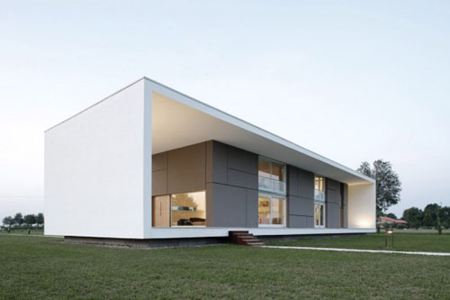 Minimalist Italian Cube House By Andrea Olivia Cittaarchitecture at ...