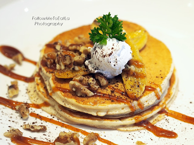 Caramel Banana Walnut Pancake RM 16.60 (2pcs) & RM 18.80 (3pcs)