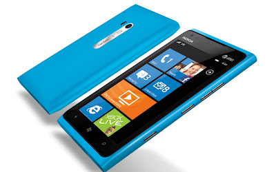 nokia lumia 900 tech specs, best deal in 2012, compare nokia lumia 900 with iphone 4g and samsung android