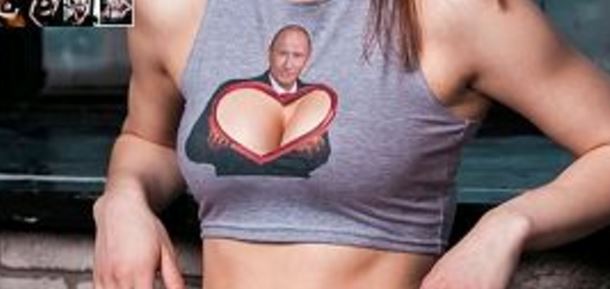 Νεαρές Ρωσίδες δείχνουν την αγάπη τους για τον Πούτιν με τον πιο σeξι τρόπο