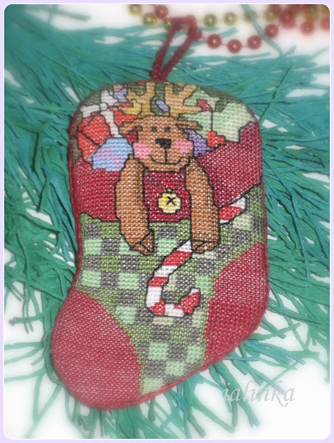 Holiday Stocking  Ornaments  от  Dimensions  designed by Brian  Jackins