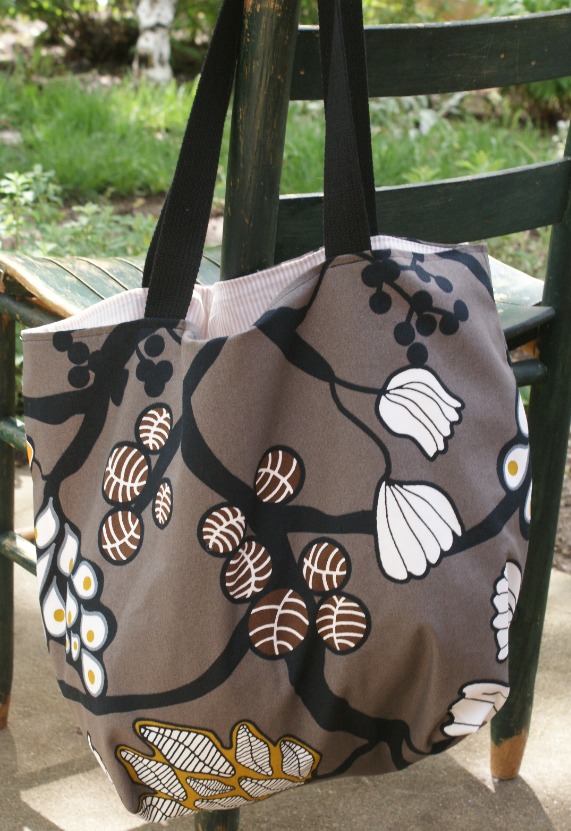 andie johnson sews: Quick Tote Bag Tutorial