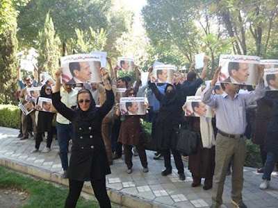  photo of the gathering  to support Mohammad Ali Taheri