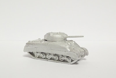 BRV14   M4A1 Sherman, 75mm gun, sand skirts