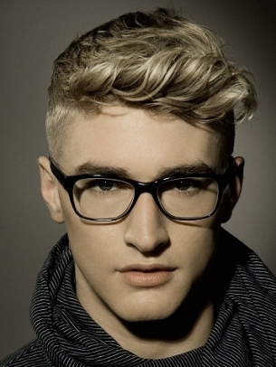 Hairstyle Review and Pictures: Men's Hairstyles 2012 Tries 