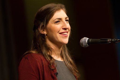 Actress Mayim Bialik