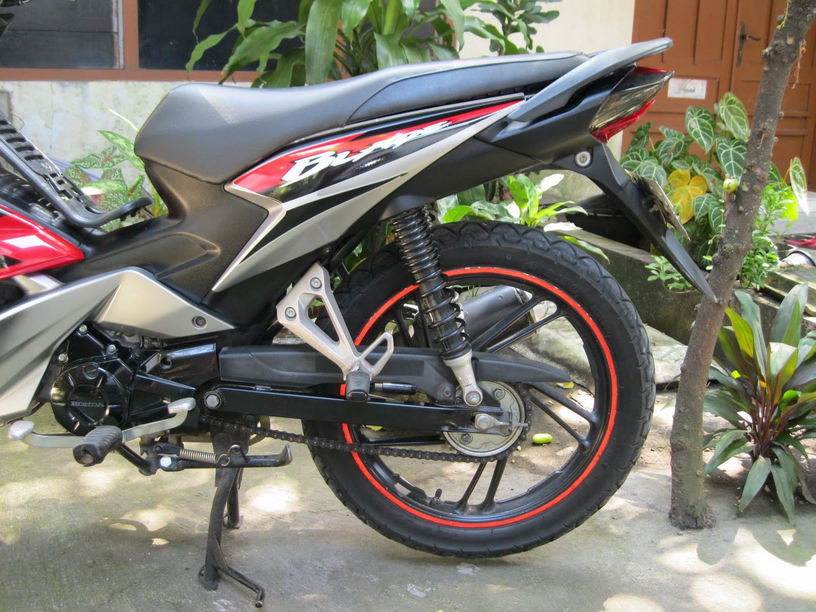 di motor  motor honda jual revo dan tubles jual 2009 mobil motor ban blade solo: