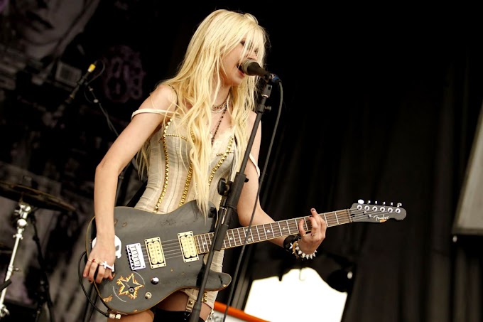 Taylor Momsen Wallpapers