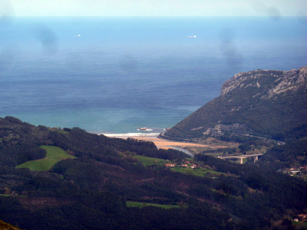 PICO DE LAS NIEVES (Peleando contra el viento sur) P1260815%20%28FILEminimizer%29