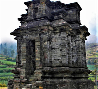 candi dwarawati