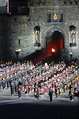 edinburgh tattoo convention Edinburgh tattoo rail tours tour greatrail
military train journeys great stirling castle scotland choose board