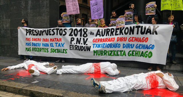 protesta ante la sede del PNV en Bilbao por los presupuestos del Estado
