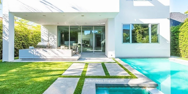 Kendall Jenner Ben Simmons, West Hollywood Home pool