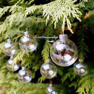 12 palline in vetro iridescenti per decorare l'albero di Natale