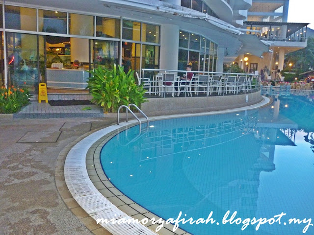 flamingo hotel, tanjung bungah, seafood lovers, cheese lovers, kuih melayu, kuih tempatan, dessert sedap, aneka buahan, buah naga, dragon fruit, jjcm, makan sedap penang, syurga makanan penang, tempat wajib singgah penang, seafood fresh, makanan laut segar, fresh food, makan sedap, makanan best, makan murah, makan berbaloi, buffet penang, buffet murah, tanjung bungah, pantai cantik di penang, cara ke pantai penang, senarai pantai cantik di penang