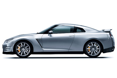 2012 Nissan GT-R Review