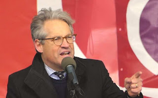 Eric Metaxas speaking at the March for Life