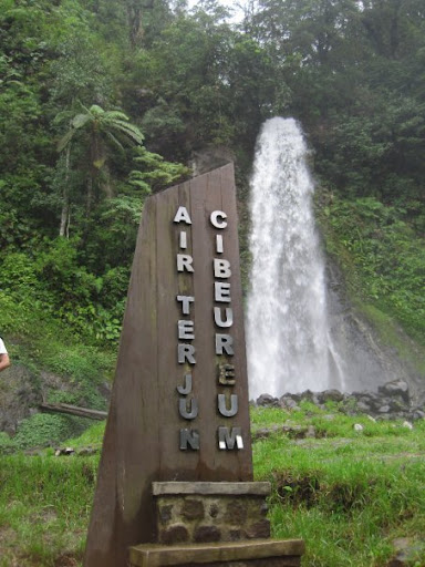 cibeureum waterfall