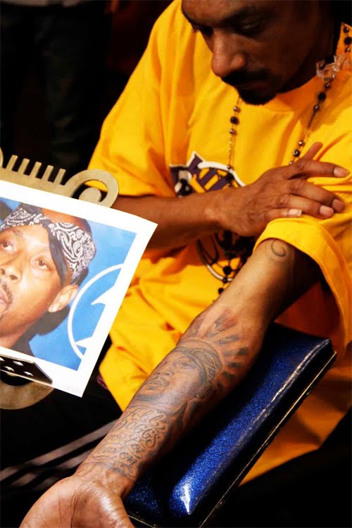 nate dogg and snoop dogg. Snoop had Nate Dogg#39;s face