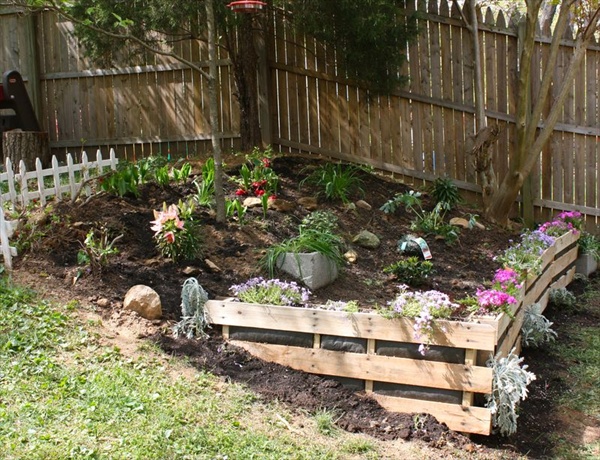 Pallet Furniture Plans: How to Shimmer Your Pallet Garden