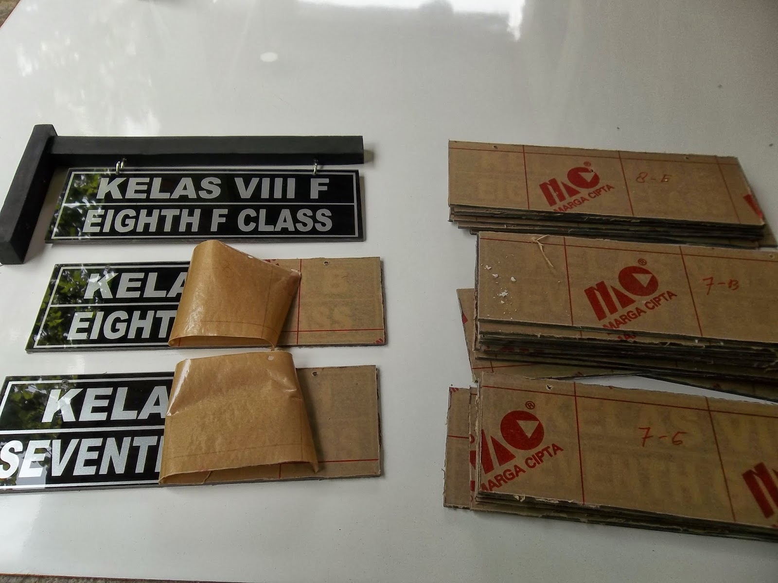 ulasan neon box reklame
