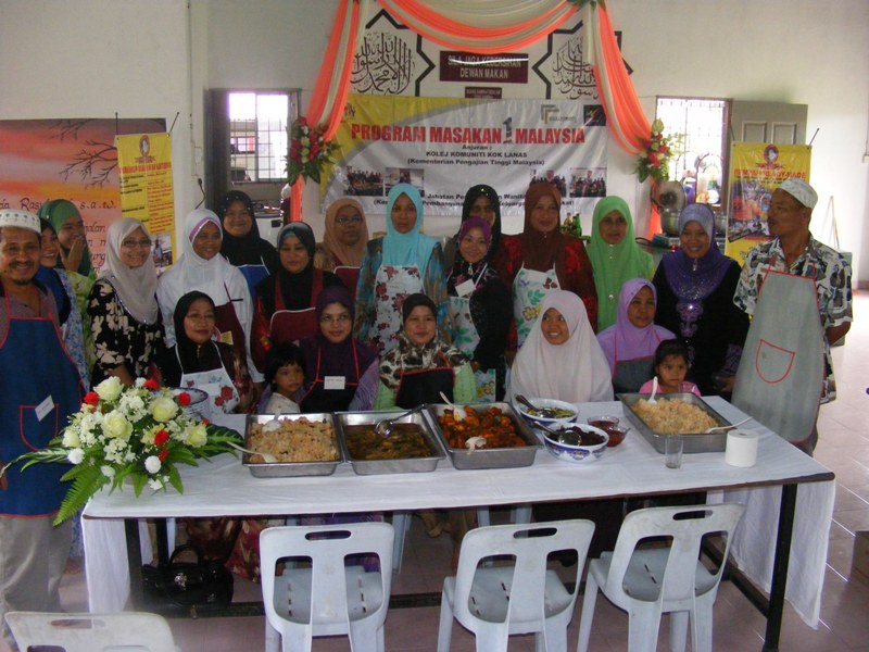 YES HALAL: KELAS MASAK UCC USTAZAH'S COOKING CLASSES MODUL 