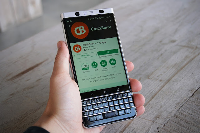 Harga Pre-Order BlackBerry KEYone - BB yang Menggunakan OS Android Nougat