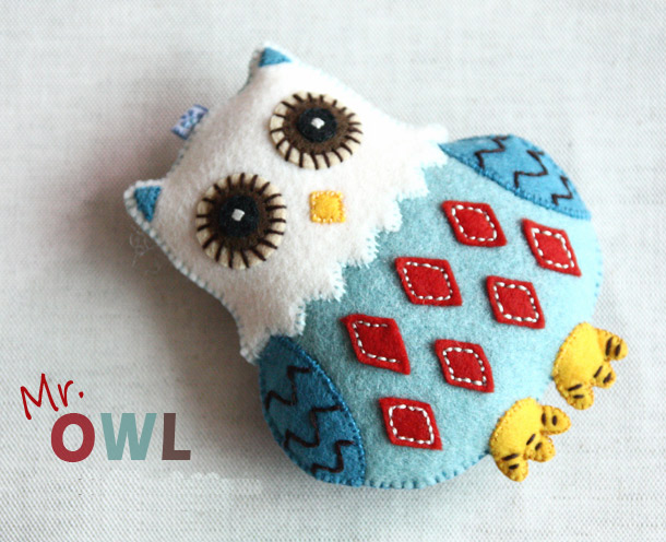 Felt Crafts, owls key chain - DIY tutorial instructions in Pictures. 