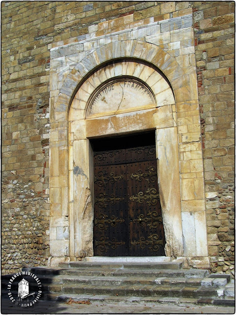 ELNE (66) - Cathédrale Sainte-Eulalie et Sainte-Julie