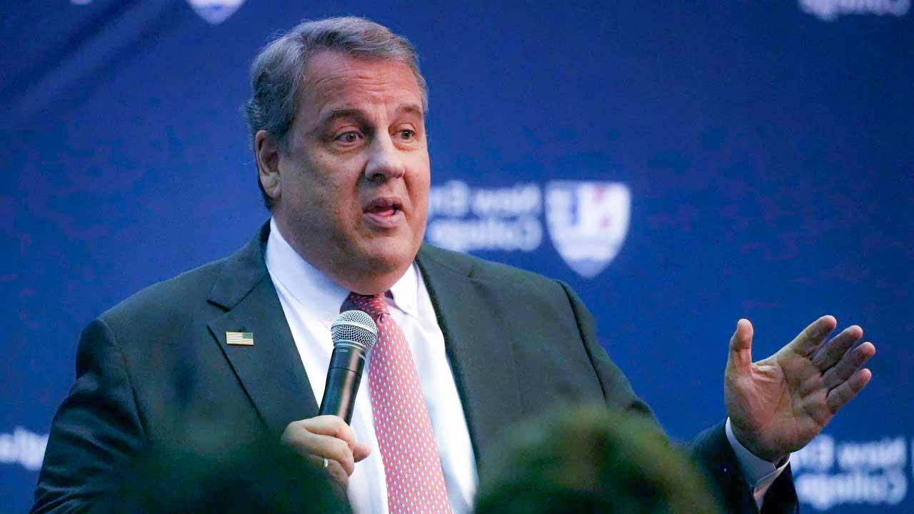 chris christie, nj pension chris christie, chris christie beach,chris christie baseball, chris christie platforms, chris christie net worth, Why is Chris Christie running? Who did Chris Christie run against for governor of New Jersey? What ethnicity is Chris Christie?