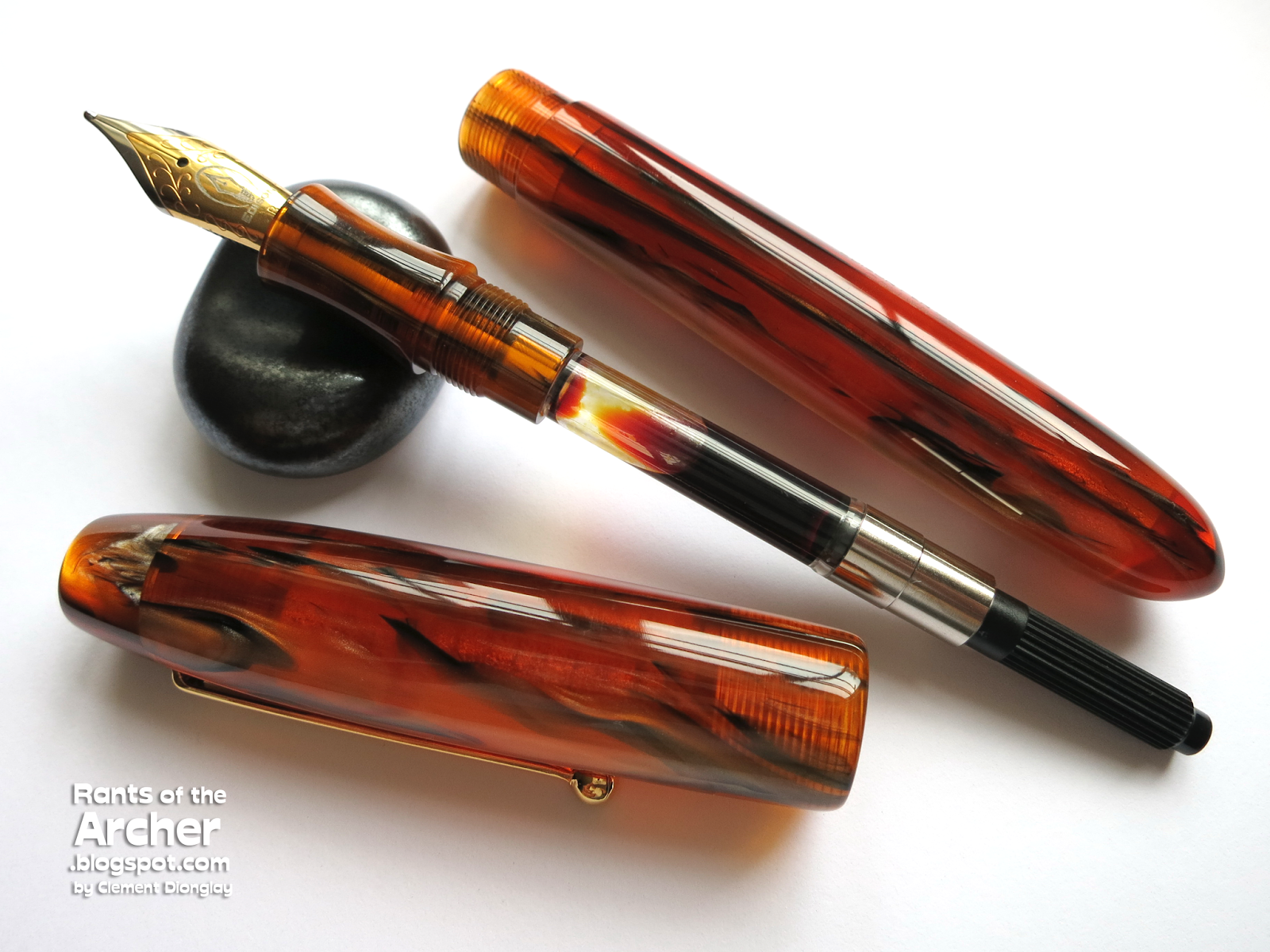 Rants of The Archer: Fountain Pen Review: Edison Collier Antique