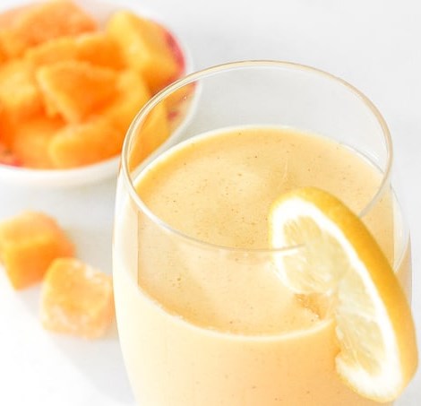 HEALTHY MANGO YOGURT SMOOTHIE #healthydrink #summer