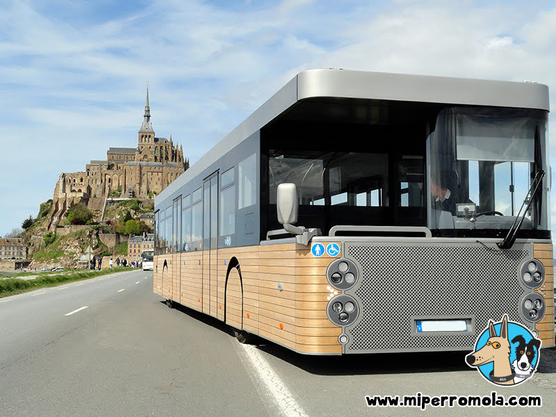 Mont Saint-Michel con Perros - 05 Autobuses