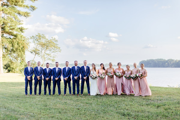 Summer Wedding at Brittland Manor photographed by Maryland Wedding Photographer Heather Ryan Photography