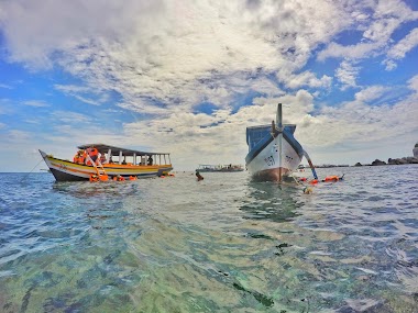 Sewa Perahu Hopping Island Belitung