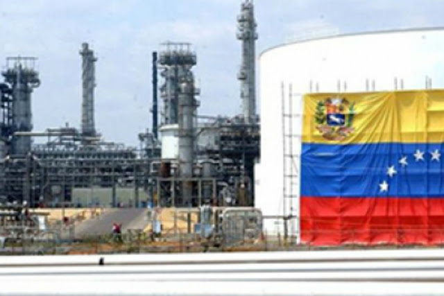VENEZUELA: Situación económica basado en la industria petrolera que se encuentra en el “desastre”.